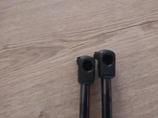2 Pistones Hidráulicos Cama Abatible 90