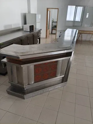 Barra de bar de acero inoxidable con fregadero