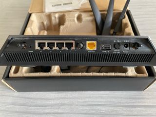 Router Netgear Nighthawk AC2300 R7000P