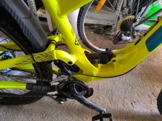 Bicicleta de descenso GT Sensor Doble Suspensión