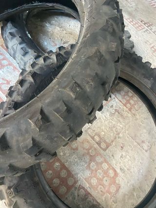 Neumáticos 18'' para moto enduro