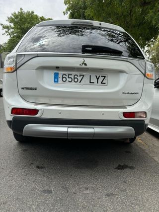 Mitsubishi Outlander 2014