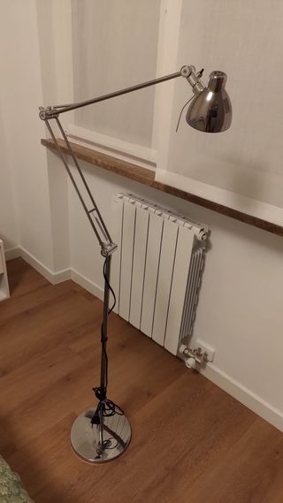 Lampada da terra design moderno