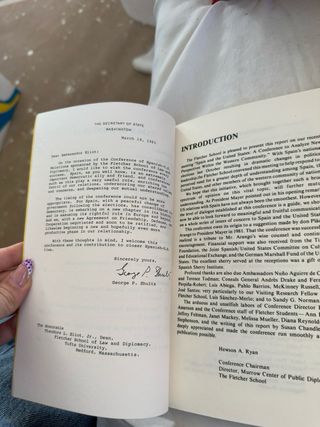 Libro Histórico: Spain and the United States 1983