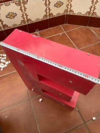 Letra E Grande Roja Industrial Vintage