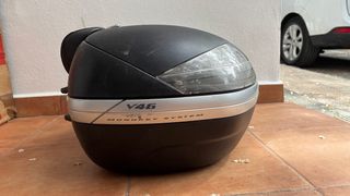 Baúl Givi V46 Monokey con respaldo