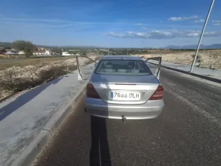 Mercedes-Benz  CLK 2005