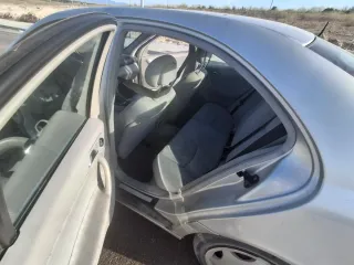 Mercedes-Benz  CLK 2005