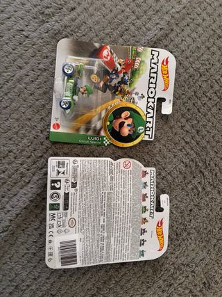 Hot Wheels Mario Kart: Luigi e Yoshi - Set di due veicoli