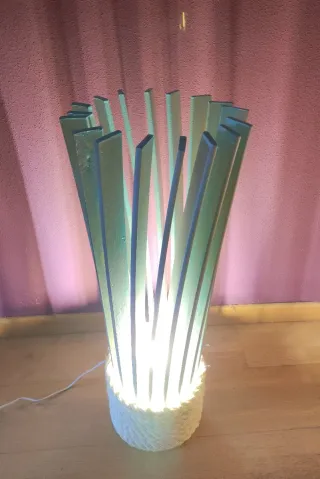 Lámpara artesanal madera, cemento y soga