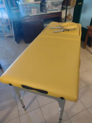 Camilla plegable piel piel con estructura aluminio
