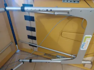 Camilla plegable piel piel con estructura aluminio