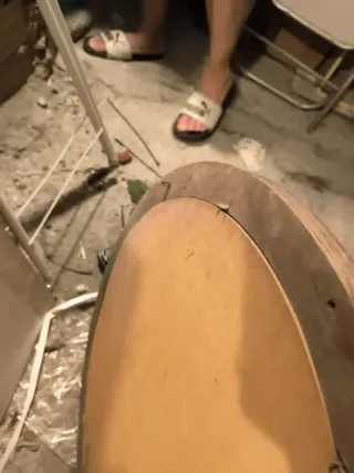 Espejo ovalado de madera