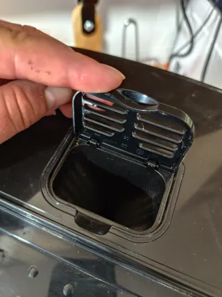 Cafetera DeLonghi Magnifica S Negra