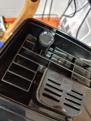 Cafetera DeLonghi Magnifica S Negra
