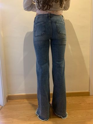 Pantalón tejano acampanado Renatta&Go T-32