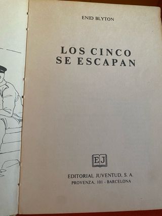 Libro juvenil "Los cinco se escapan" años 70-80