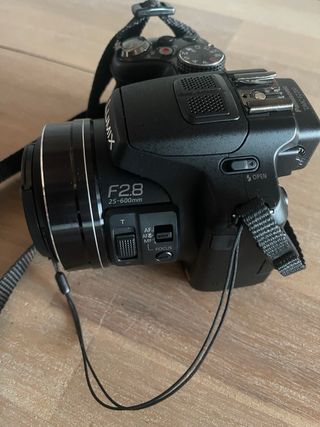 Panasonic Lumix DMC-FZ 200