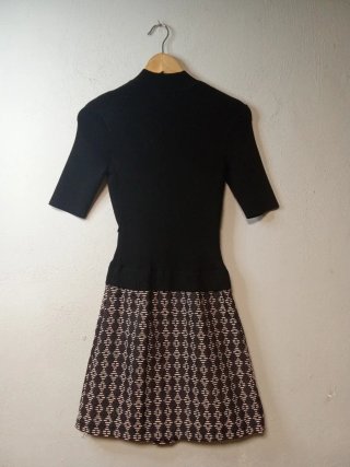 Vestido elástico Morgan negro y blanco