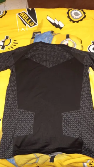 Camiseta Superman Negra YoungLA