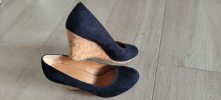 Zapatos de cuña azul marino