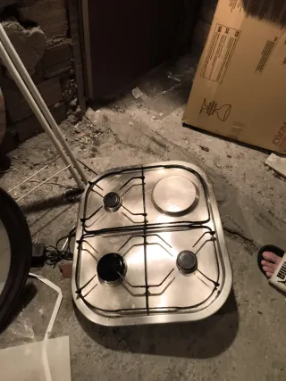 Cocina de metal plateada