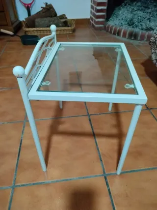Mesitas auxiliares hierro blanco y cristal