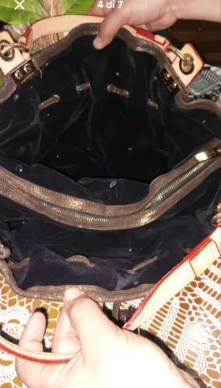 Borsa Louis Vuitton nera e oro
