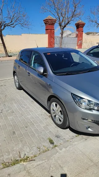 Peugeot 308 2016