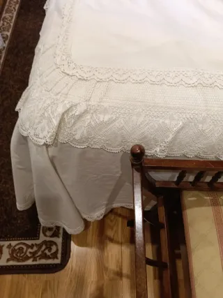 Colcha encaje blanco roto