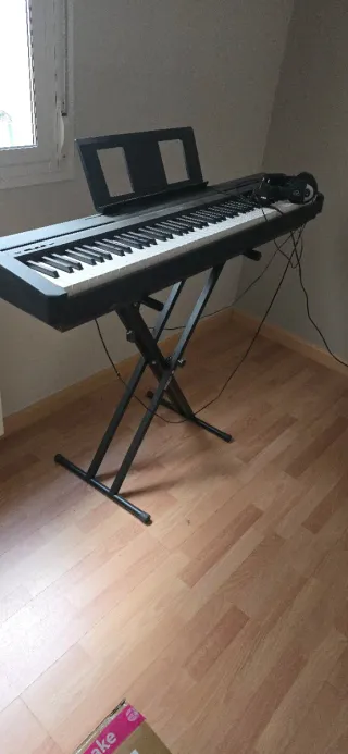 Yamaha P-45 Piano Digital