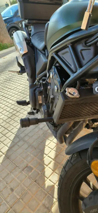 Moto Naked Verde