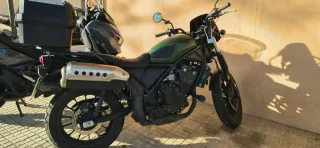 Moto Naked Verde