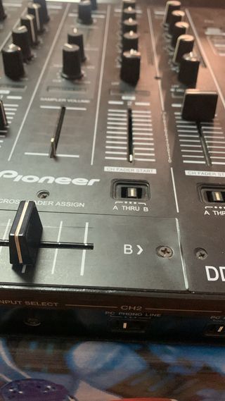Controladora DJ Pioneer DDJ-SX