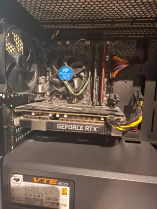 PC Gaming Negra RGB MULTICOLOR