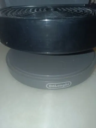 Cafetera Dolce Gusto Delonghi Negra