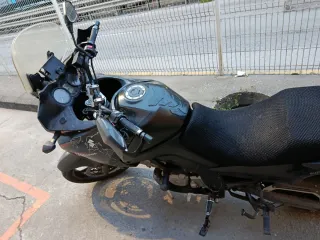 Suzuki V-Strom 650 Adventure 2006 Negra