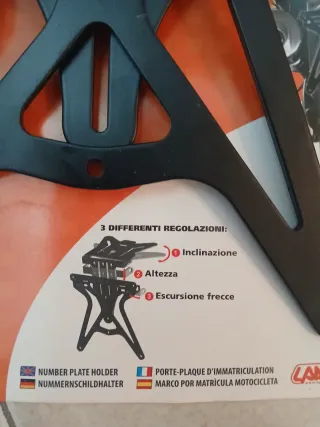 Portatarga Lampa Aero-X Nero Regolabile
