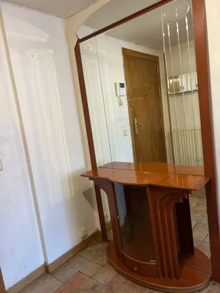 Mueble recibidor madera y cristal