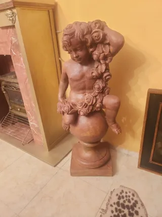 Quattro antiche statue da giardino