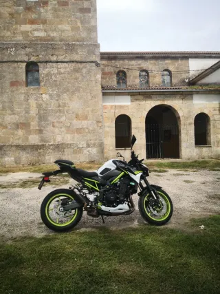 Kawasaki Z900 2021 - 25.000 km
