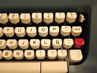 Máquina de escribir Olivetti Studio 46