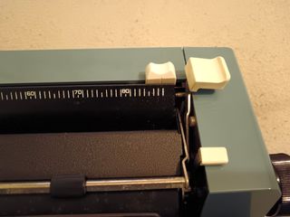 Máquina de escribir Olivetti Studio 46
