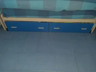 Habitación juvenil con dos camas