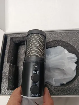 Micrófono Gaming U-120 RGB