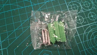 Perchas colgador metálicas tipo pomo.