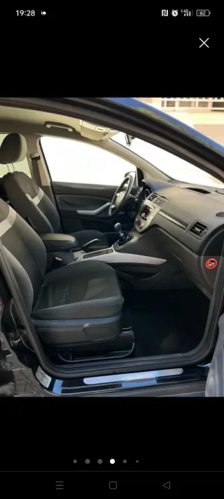Ford Kuga  2010 2010