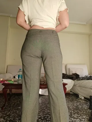 Pantalones grises formales