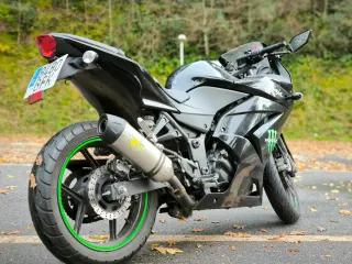 Kawasaki Ninja 250 R Sportbike Negra/Verde