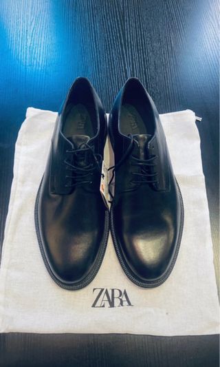 Zapatos de vestir Zara negros talla 43